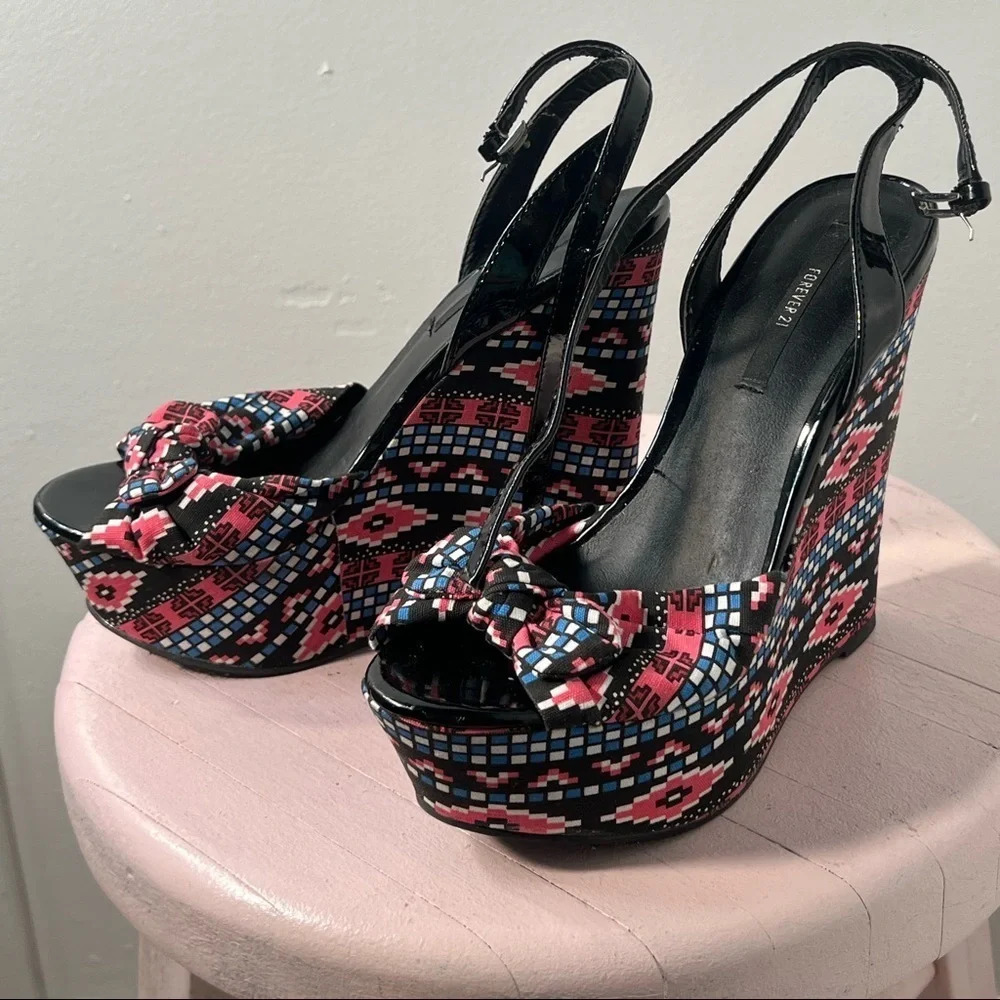 Forever‎ 21,  6” wedge multi color block print  shoes 7 w/ankle strap tie